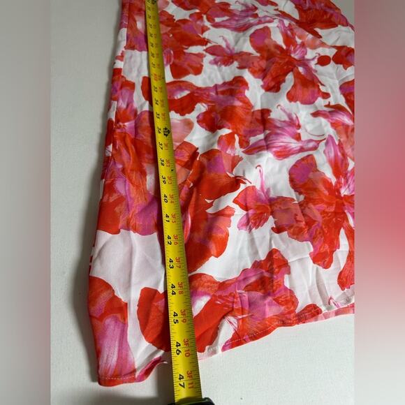 NWT WAYF Felicity Floral Pink Midi Dress in Coral Pink Hibiscus Medium - Picture 2 of 8